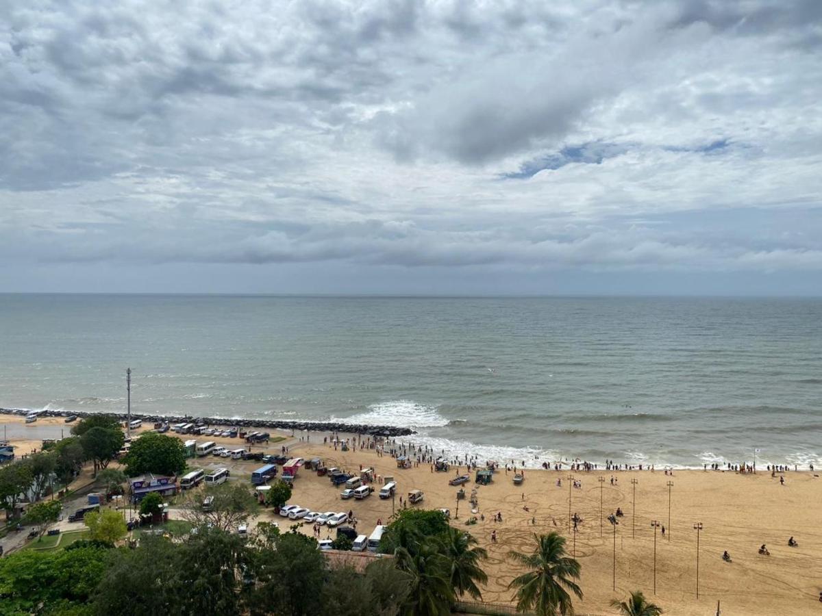 Ocean Breeze - Udaya Luxury Apartments Negombo Buitenkant foto